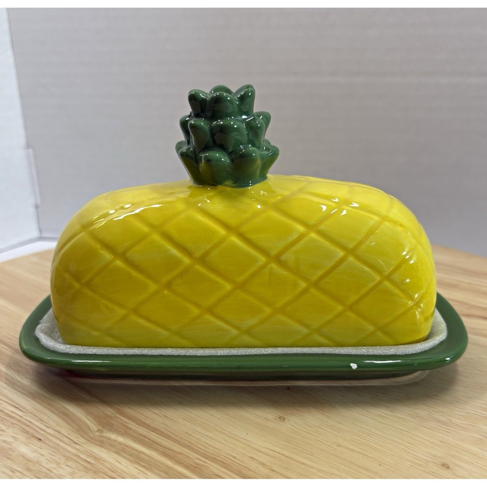 The Spring Shop Pineapple Covered Butter Dish Ceramic Yellow/Green 7.3x4.3"
